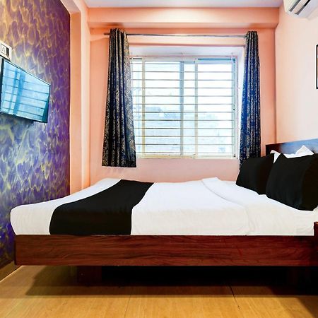 Hotel O Svl Inn Indaur Exteriér fotografie